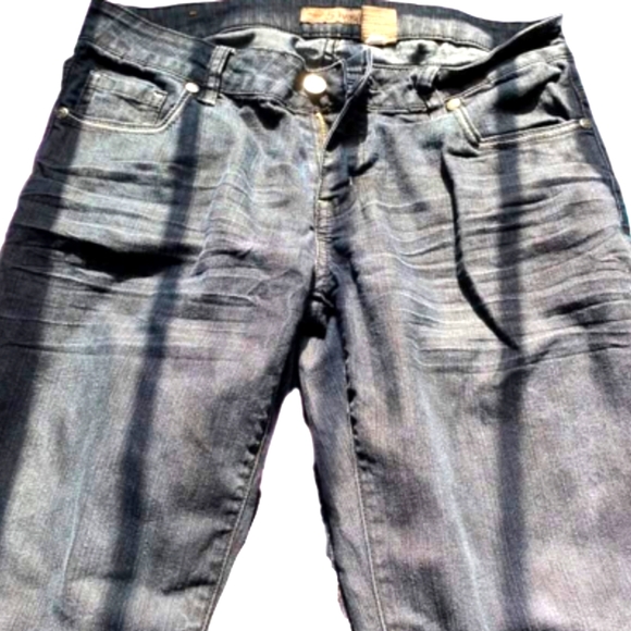 Blue jeans with bling - Picture 1 of 2